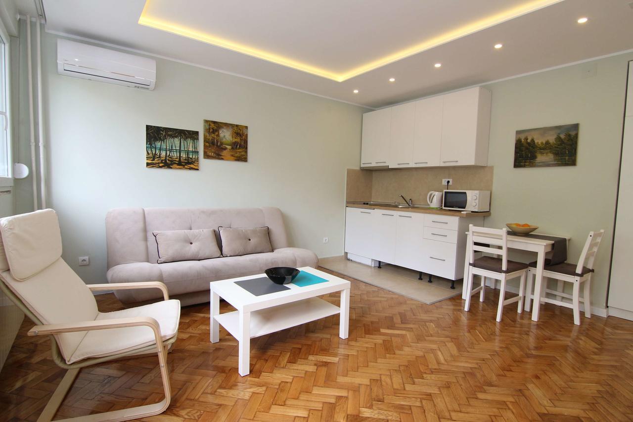 Apartmani 27 ベオグラード エクステリア 写真