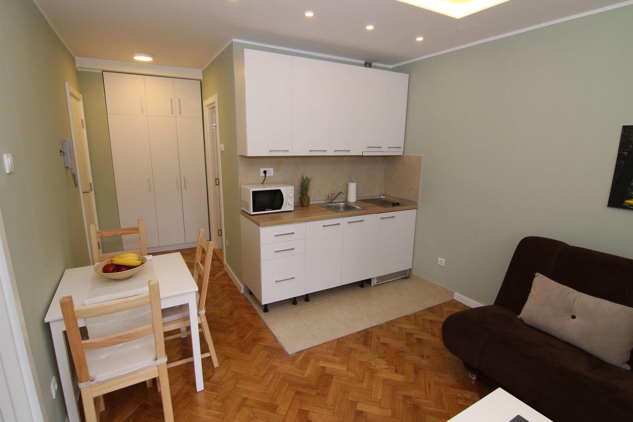 Apartmani 27 ベオグラード エクステリア 写真